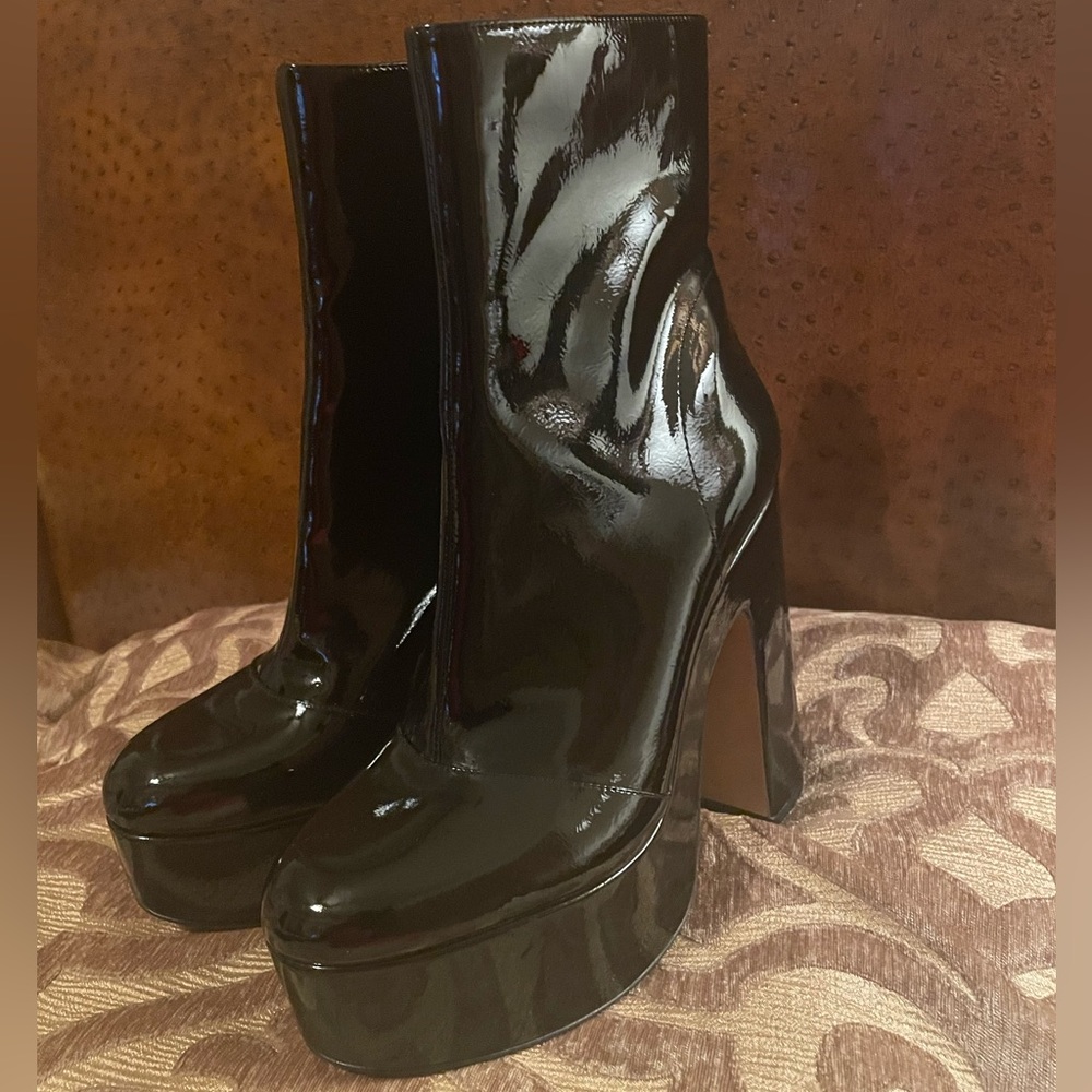 Jessica Simpson Madison’s Black Platform Booties, Size 9 1/2